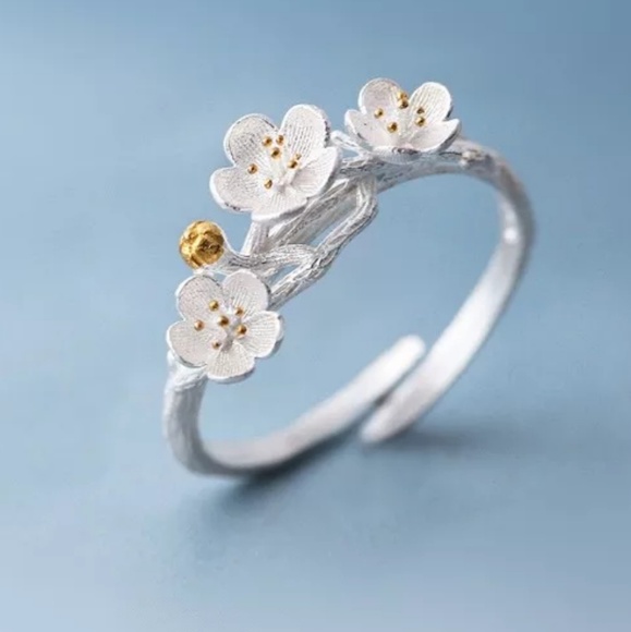 Jewelry - Cherry blossom ring